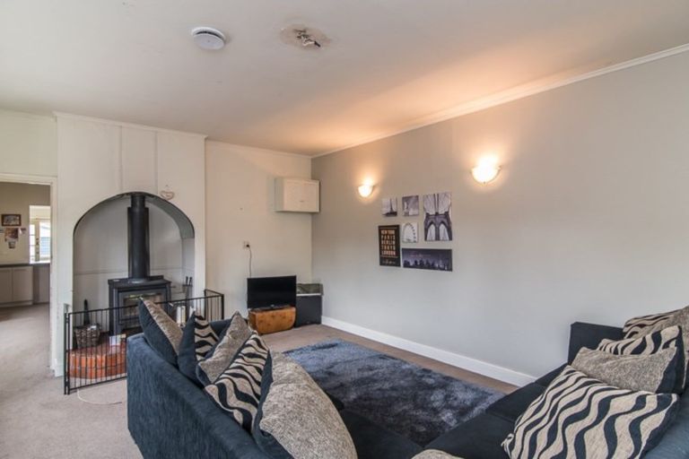 Photo of property in 299 Te Moana Road, Waikanae, 5036