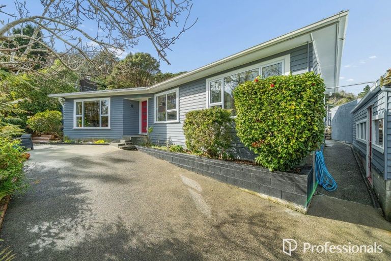Photo of property in 37 Petrie Street, Wainuiomata, Lower Hutt, 5014