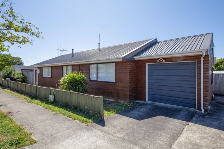 Photo of property in 237 Vogel Street, Roslyn, Palmerston North, 4414