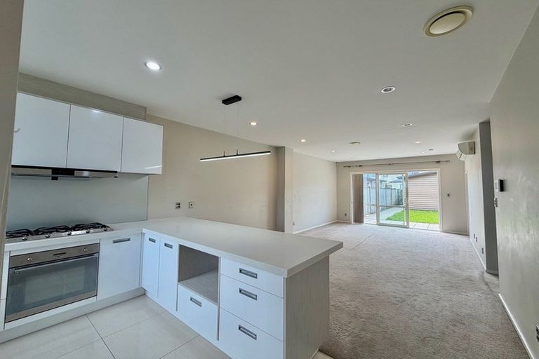Photo of property in 38 Pencaitland Drive, Flat Bush, Auckland, 2019