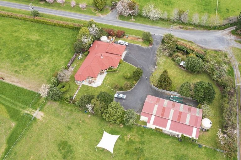 Photo of property in 34 Sutton Road, Te Horo, Otaki, 5582