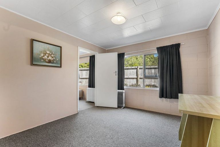 Photo of property in 71 Milton Terrace, Picton, 7220