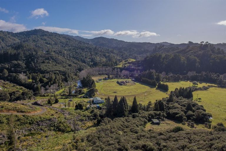 Photo of property in 1878 The 309 Road, Kaimarama, Whitianga, 3591