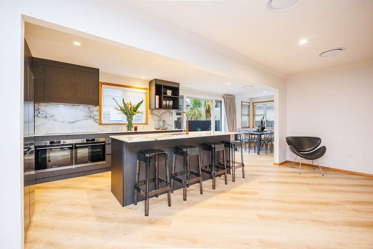 Photo of property in 23 Saint Albans Avenue, Hokowhitu, Palmerston North, 4410