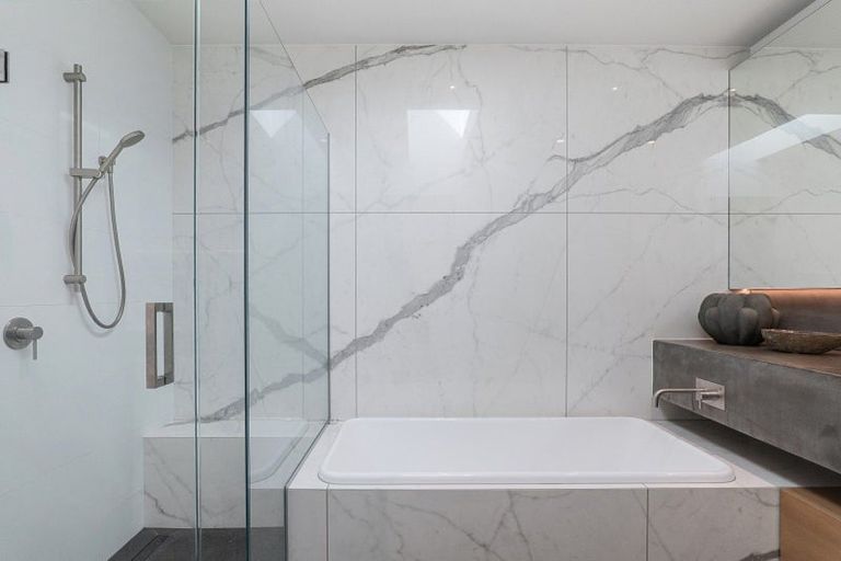 Photo of property in 6 Gazelle Lane, Redcliffs, Christchurch, 8081