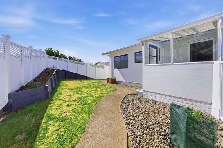 Photo of property in 13d Kipling Drive, Whalers Gate, New Plymouth, 4310