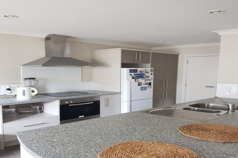 Photo of property in 116a Moorefield Road, Johnsonville, Wellington, 6037