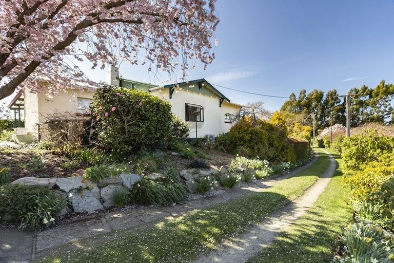 Photo of property in 42 Awamoa Road, Holmes Hill, Oamaru, 9401