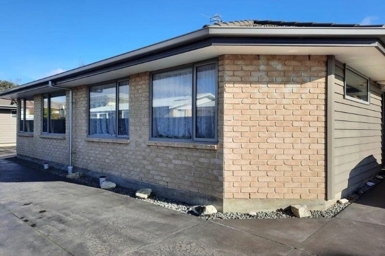 Photo of property in 10 North Avon Road, Richmond, Christchurch, 8013