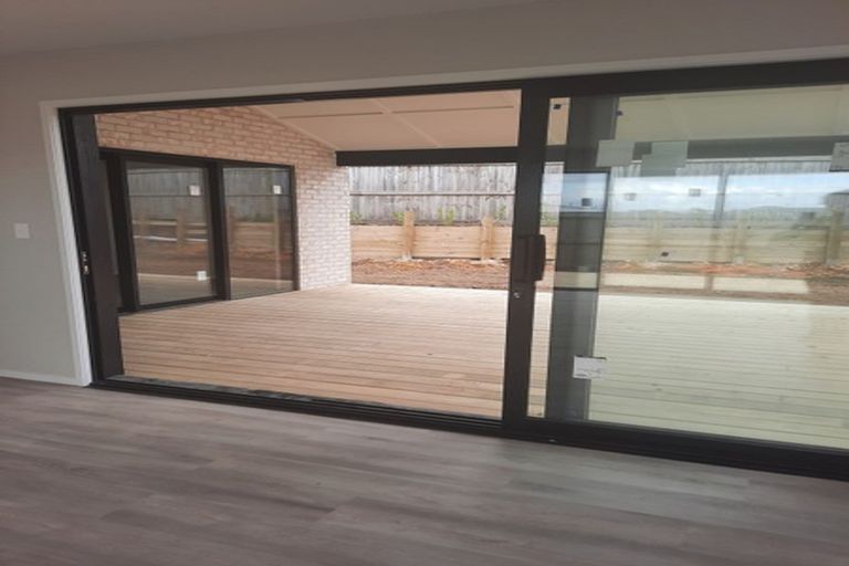 Photo of property in 5 Whanau Avenue, Baverstock, Hamilton, 3200