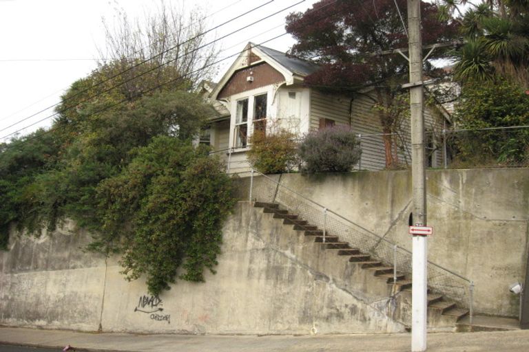 Photo of property in 50 Glen Road, Mornington, Dunedin, 9011