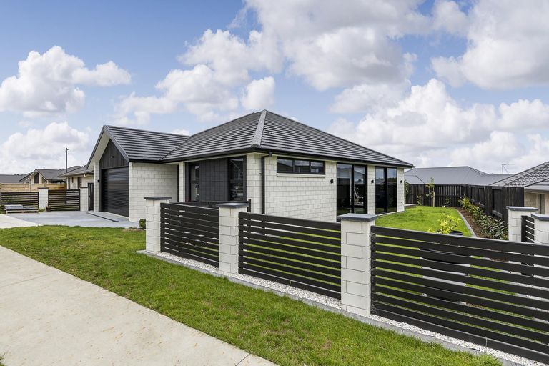 Photo of property in 29 Keston Crescent, Flagstaff, Hamilton, 3210