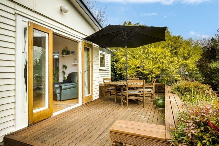Photo of property in 89 Middle Road, Havelock North, 4130