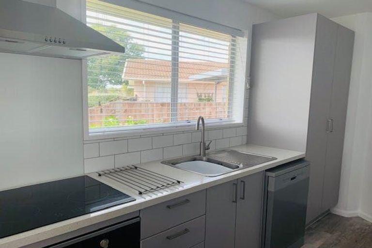 Photo of property in 9 Daytona Place, Parklands, Christchurch, 8083