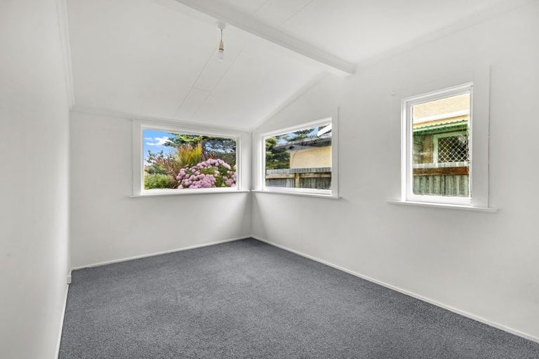 Photo of property in 5 Seafront Road, Castlecliff, Whanganui, 4501