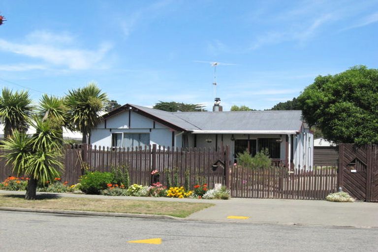 Photo of property in 286 Pine Avenue, South New Brighton, Christchurch, 8062