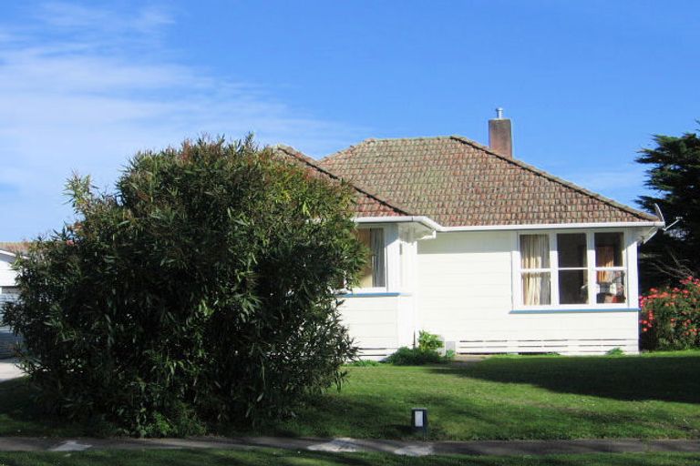 Photo of property in 25 Crewe Crescent, Hokowhitu, Palmerston North, 4410
