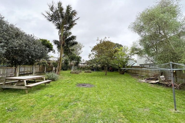 Photo of property in 51 Arawa Street, New Lynn, Auckland, 0600