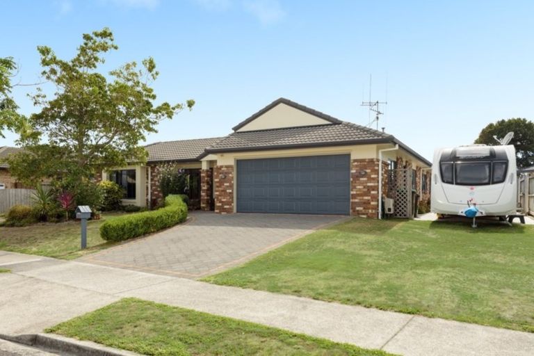 Photo of property in 5 Carlsberg Place, Papamoa Beach, Papamoa, 3118