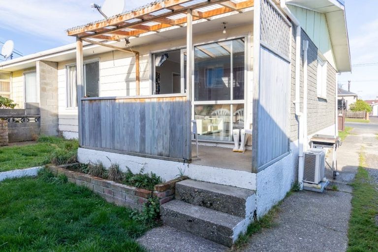 Photo of property in 12 Dipton Street, Kingswell, Invercargill, 9812