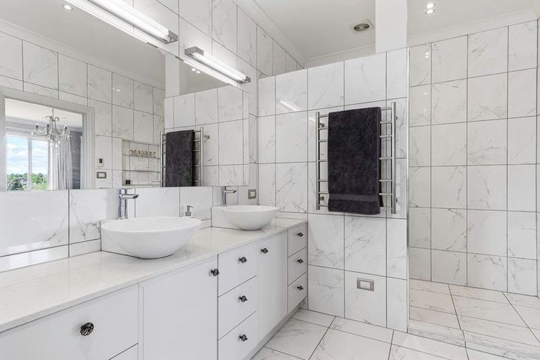 Photo of property in 15 Meadowbank Rise, Bethlehem, Tauranga, 3110