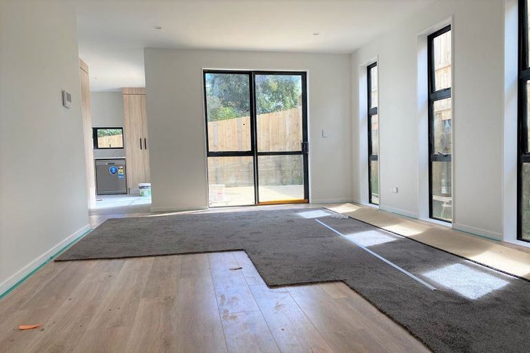 Photo of property in 28a Rotoma Rise, Clover Park, Auckland, 2019