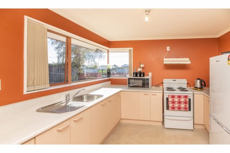 Photo of property in 78a Shortland Street, Wainoni, Christchurch, 8061