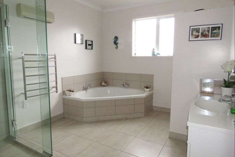 Photo of property in 15 Sinnamon Street, Reefton, 7830