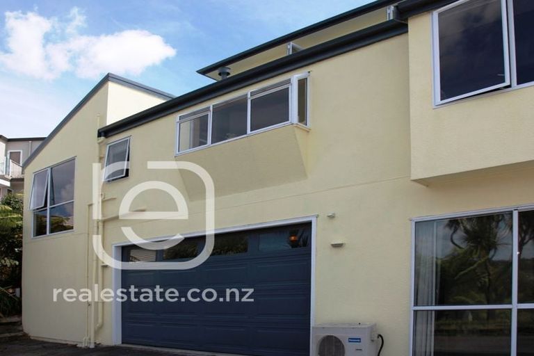 Photo of property in 157 West Harbour Drive, West Harbour, Auckland, 0618