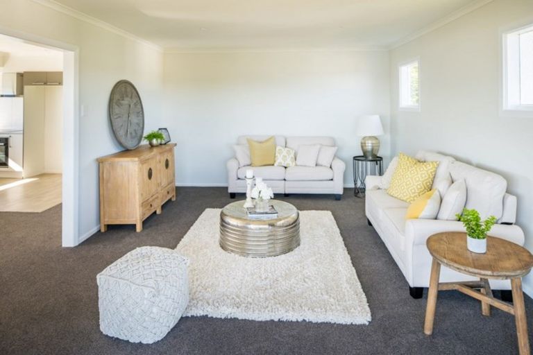 Photo of property in 20a Kahu Road, Paremata, Porirua, 5024