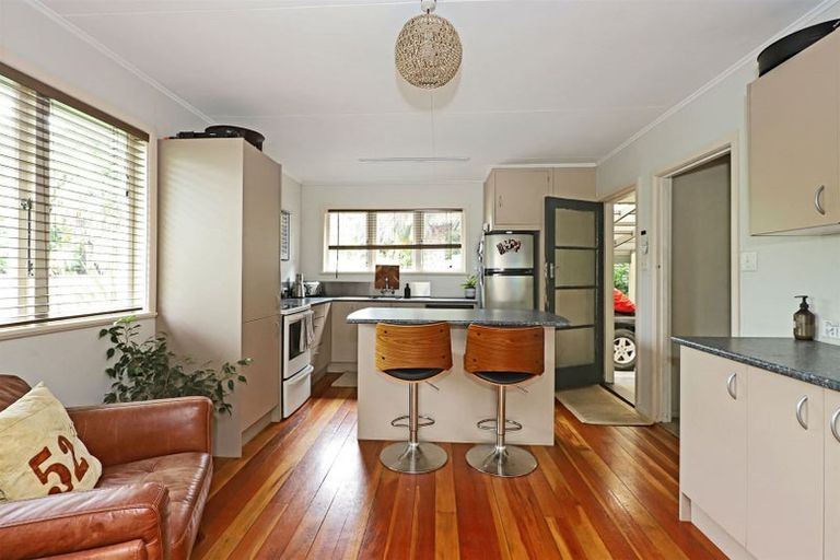 Photo of property in 1008 Caroline Road, Mayfair, Hastings, 4122