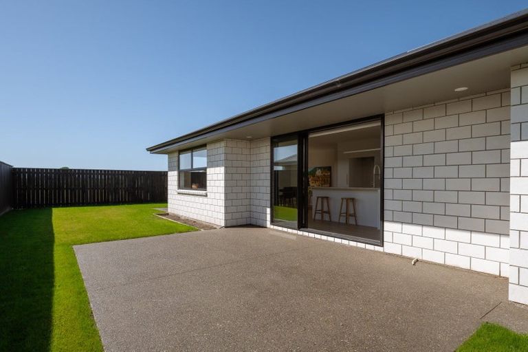 Photo of property in 8 Whitehall Drive, Springlands, Blenheim, 7201