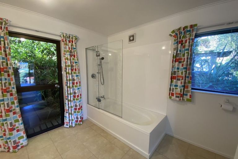 Photo of property in 8b Amelia Crescent, Waikawa, Picton, 7220