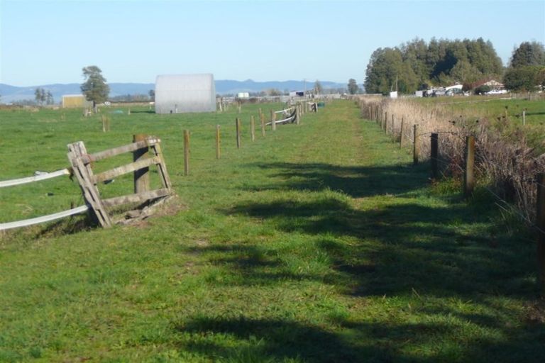 Photo of property in 560 Hauraki Road, Turua, 3574