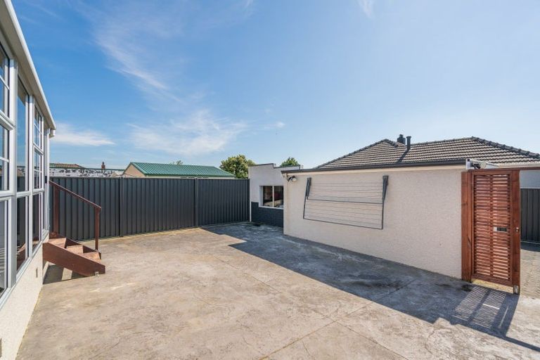 Photo of property in 27 Isadore Road, Saint Clair, Dunedin, 9012