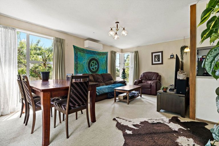 Photo of property in 30 Waimumu Road, Massey, Auckland, 0614