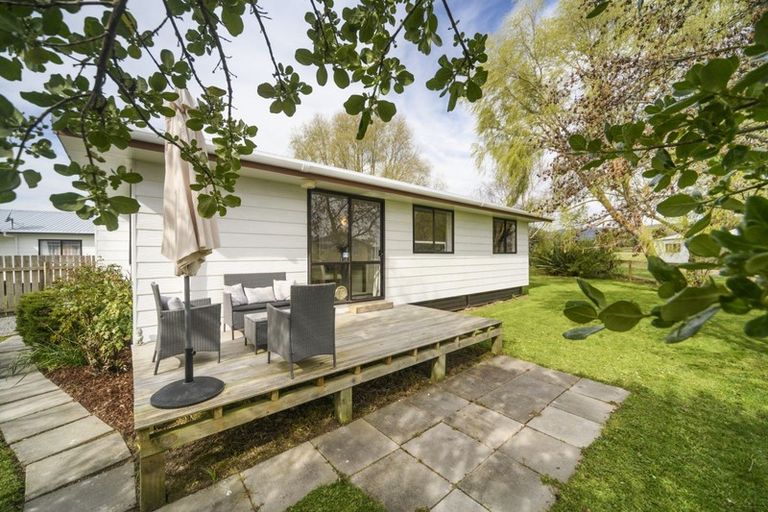 Photo of property in 34 Kowhai Street, Tokomaru, Palmerston North, 4474