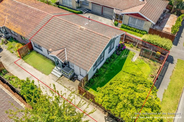 Photo of property in 1/26 Greenock Street, Redwood, Christchurch, 8051