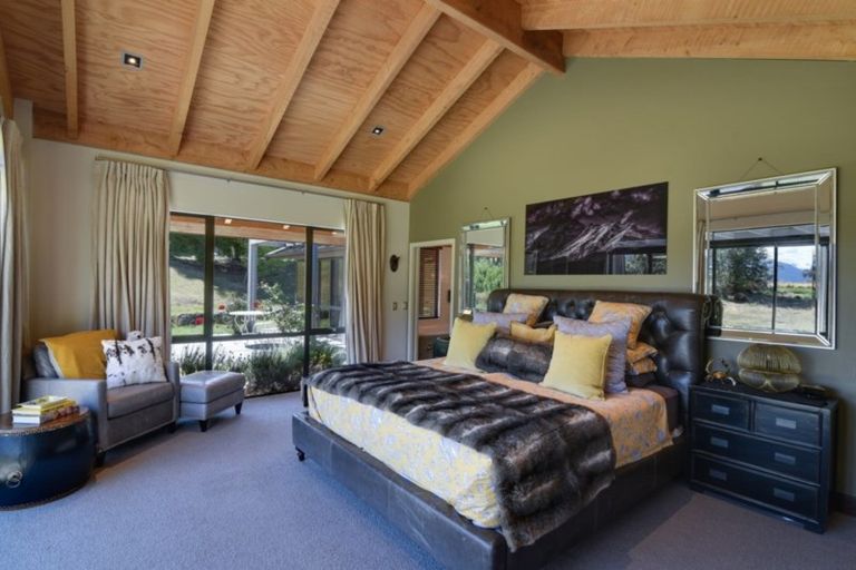 Photo of property in 41 Precipice Lane, Glenorchy, 9372