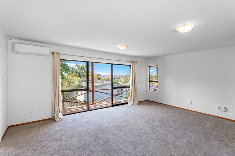 Photo of property in 176 Sturges Road, Henderson, Auckland, 0612