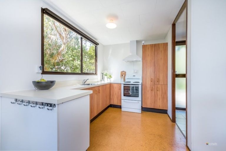 Photo of property in 1/169 Maungaraki Road, Korokoro, Lower Hutt, 5012