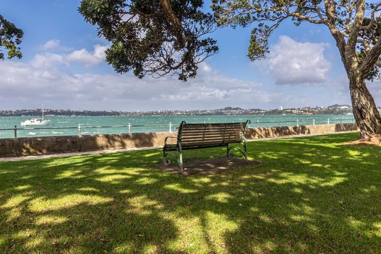 Photo of property in 22 King Edward Parade, Devonport, Auckland, 0624