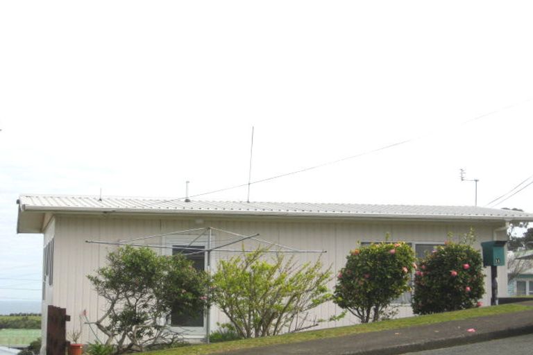 Photo of property in 11 Scott Street, Moturoa, New Plymouth, 4310