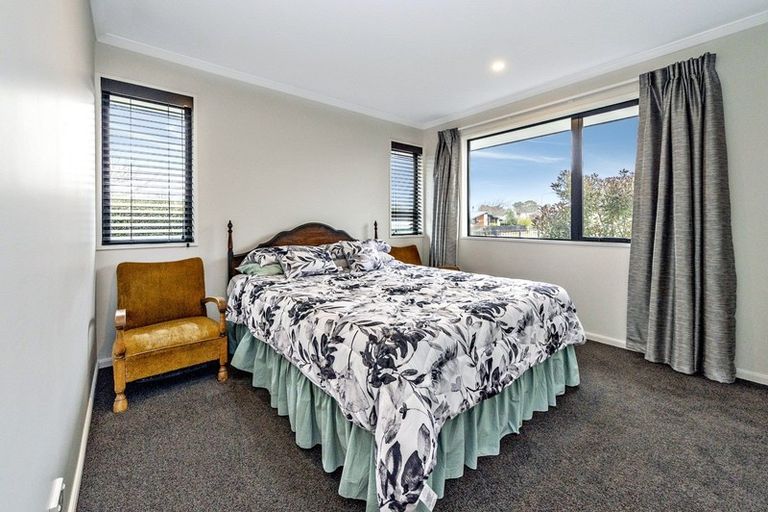 Photo of property in 69 Orrick Crescent, Avondale, Christchurch, 8061