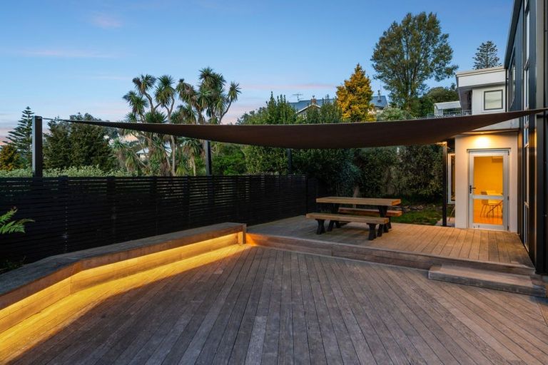 Photo of property in 12 Lady Polson Lane, Cashmere, Christchurch, 8022