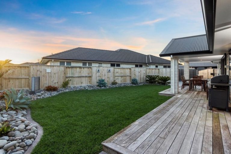 Photo of property in 53 Kahuparere Crescent, Pyes Pa, Tauranga, 3112