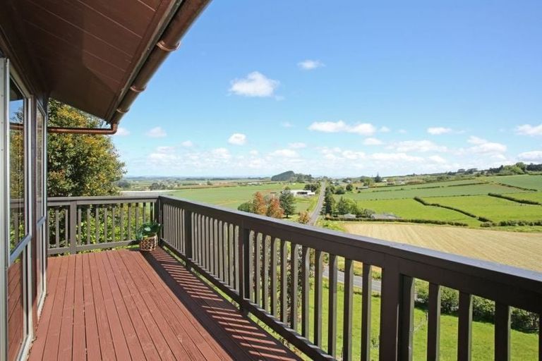 Photo of property in 10 Cameron Town Road, Pukekohe, 2678