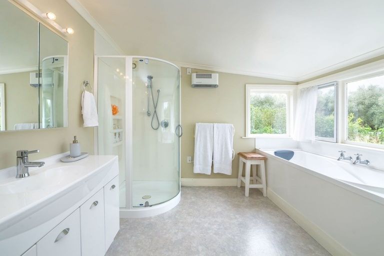 Photo of property in 179 Bidwills Cutting Road, Morison Bush, Greytown, 5794