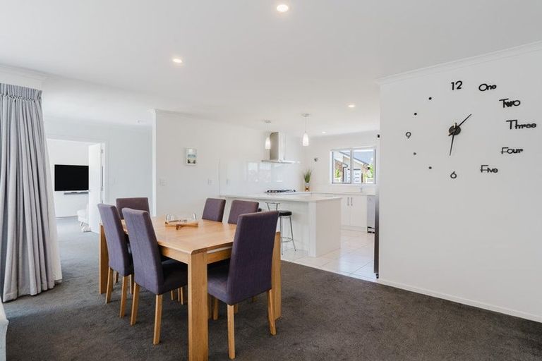 Photo of property in 43 Batten Drive, Flagstaff, Hamilton, 3210