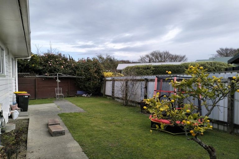 Photo of property in 11a Waddington Drive, Naenae, Lower Hutt, 5011